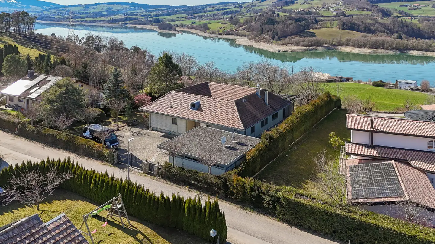 Single house for sale - 1649 Pont-la-Ville - Photo 2