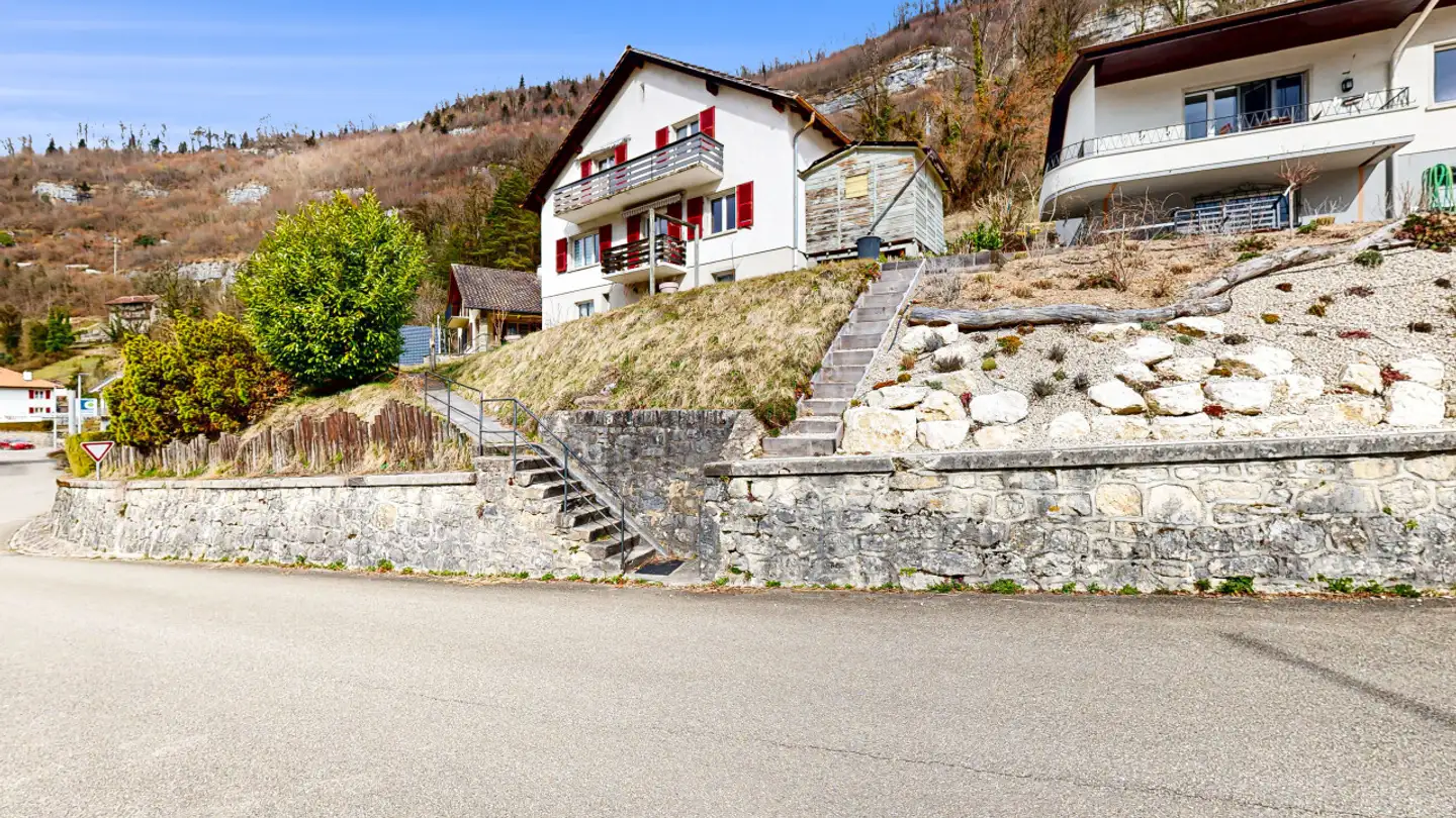 Mixed-use building for sale - 2882 St-Ursanne