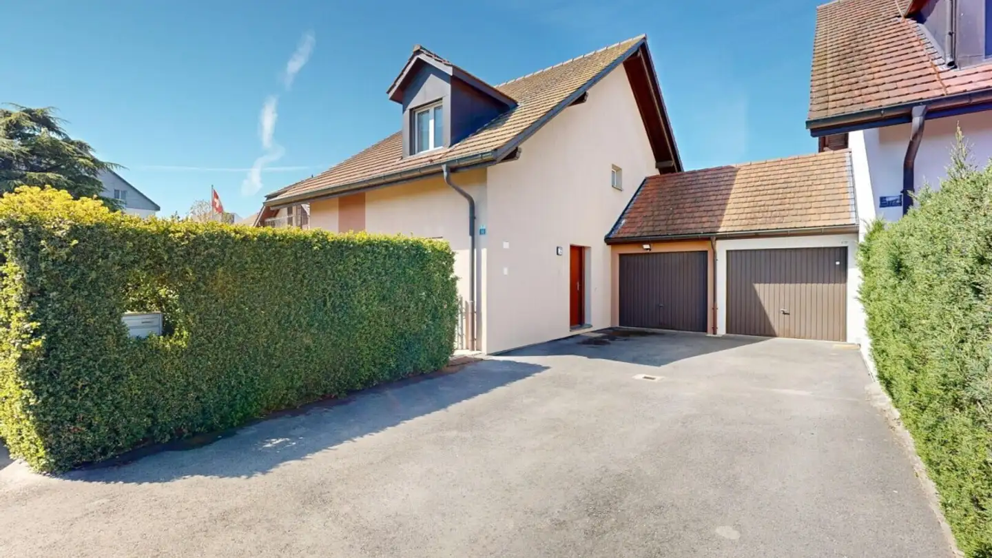 Row house for sale - 1196 Gland