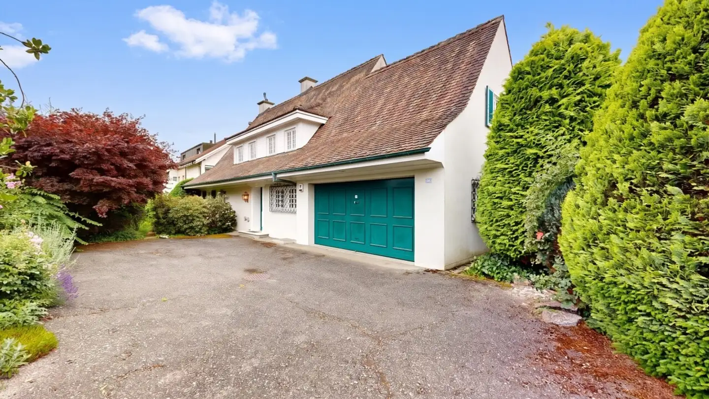 Einfamilienhaus kaufen - 4153 Reinach BL