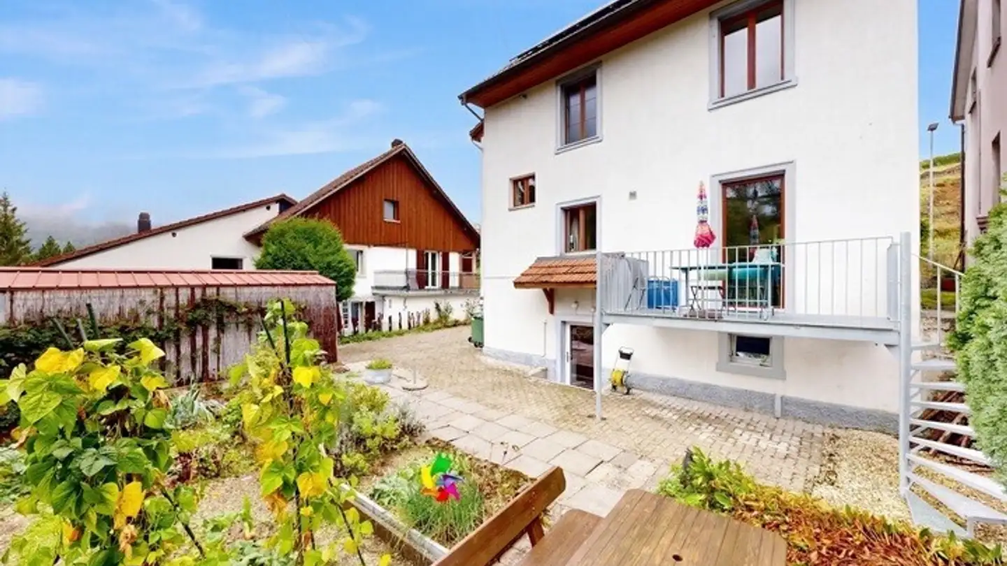 Single house for sale - 2732 Reconvilier