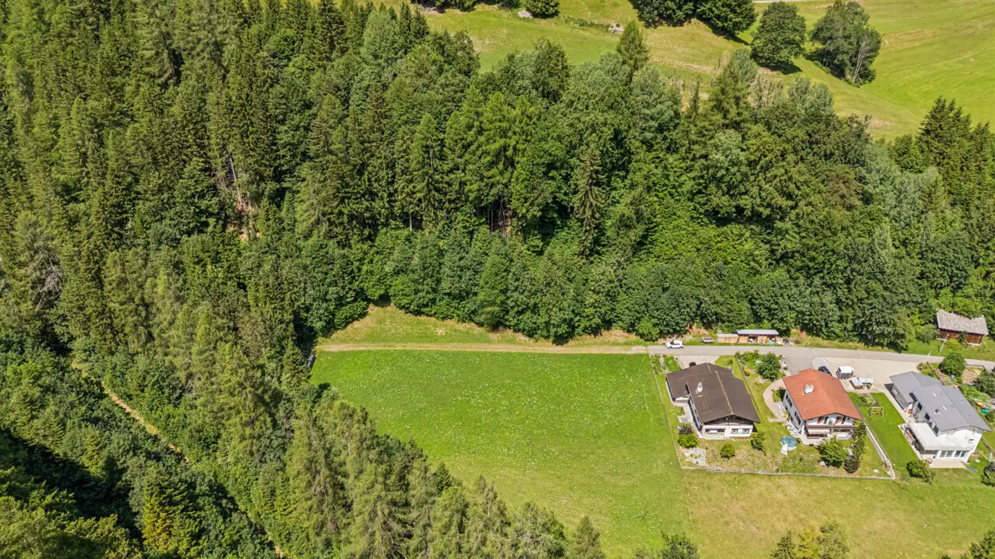 Constructible plot for sale - 7315 Vättis