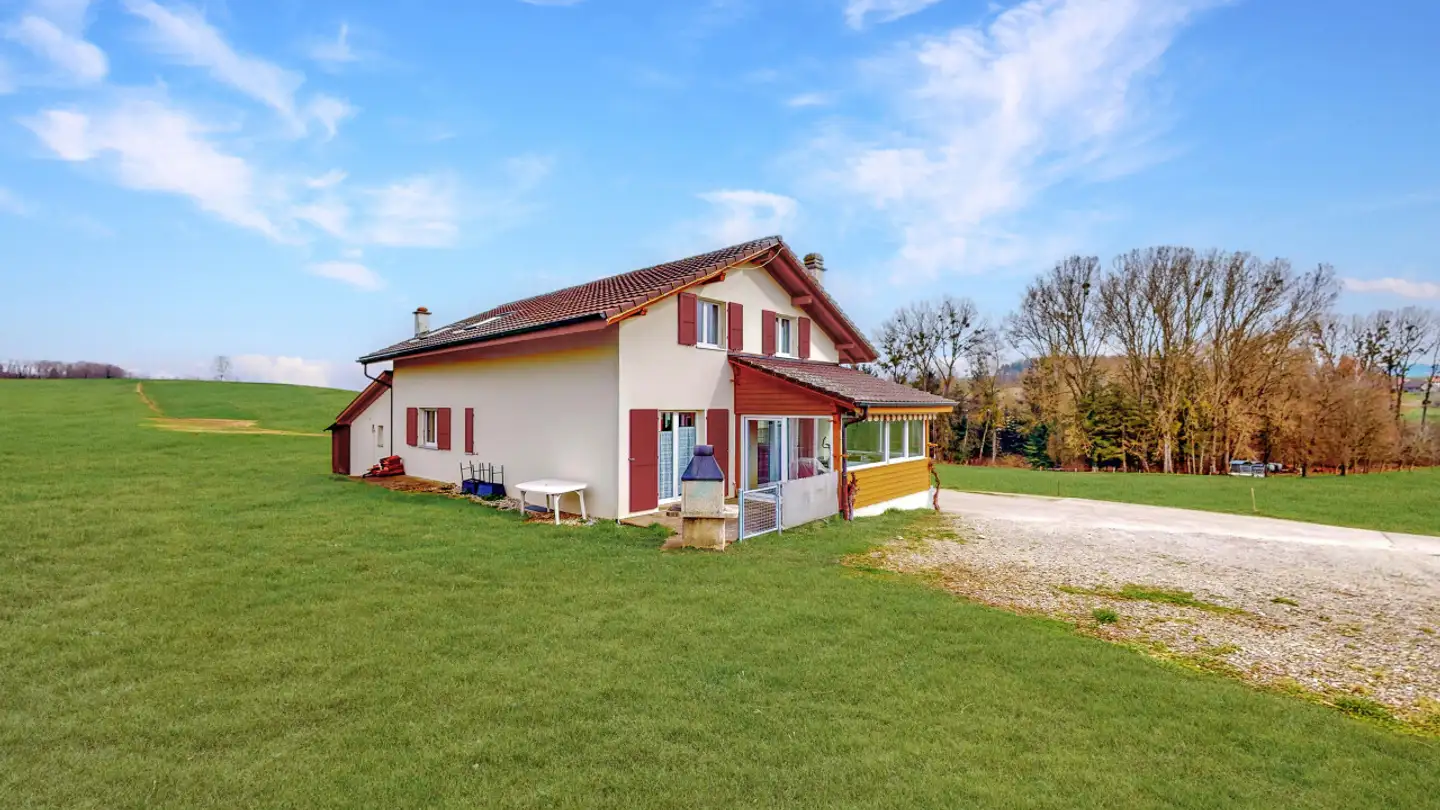 Single house for sale - 1745 Lentigny