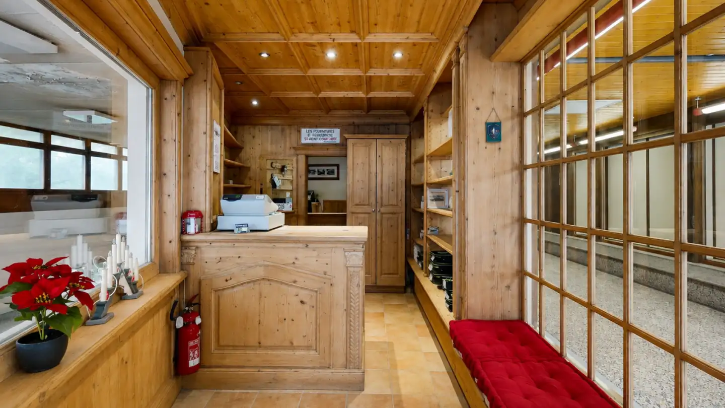 Shop for sale - 3963 Crans-Montana