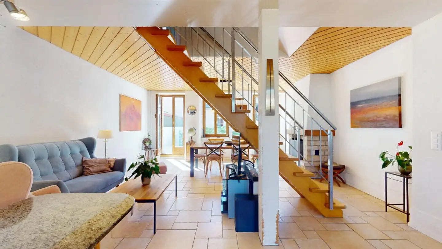 Row house for sale - 2013 Colombier NE - Photo 3