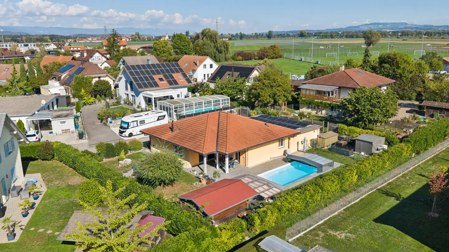 Single house for sale - 1786 Sugiez