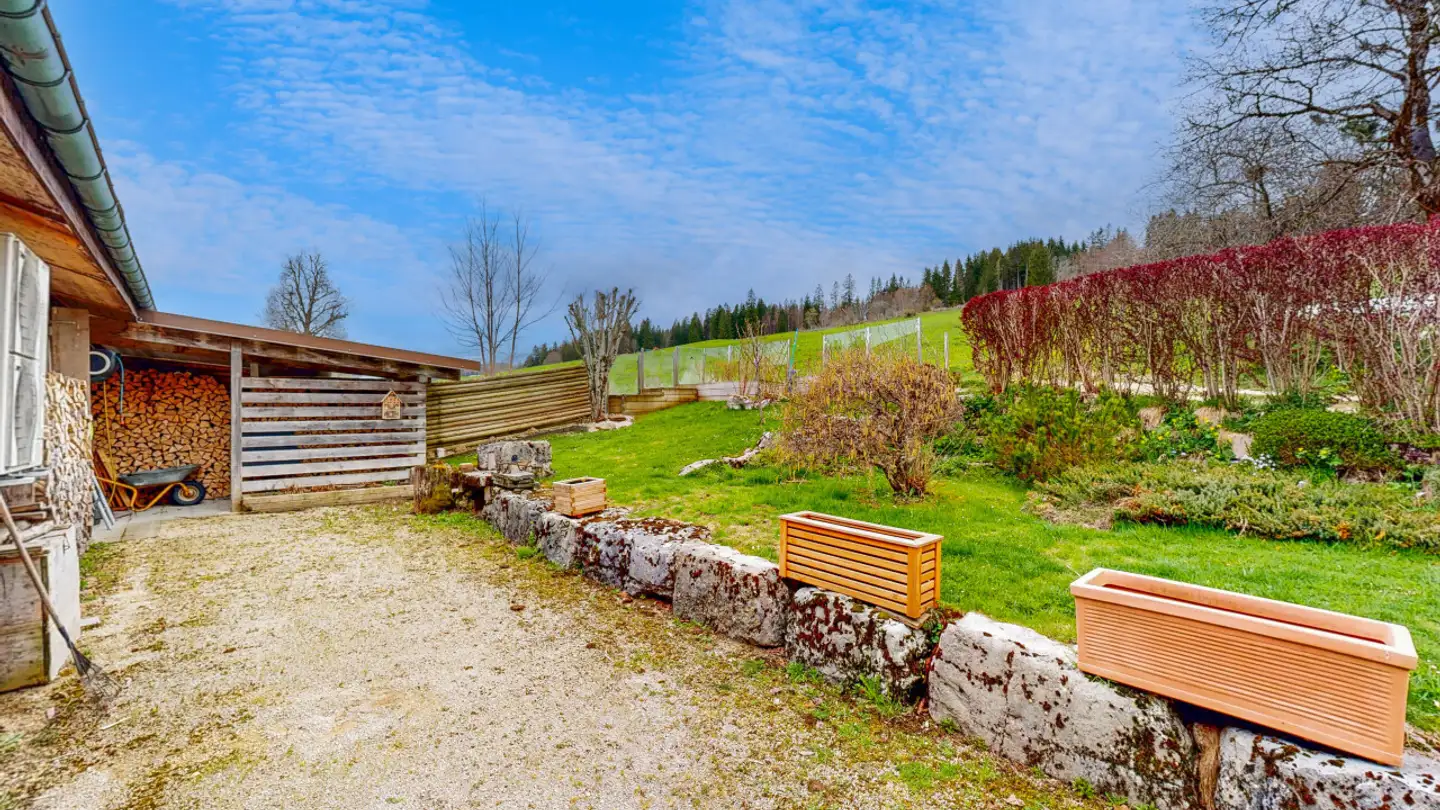 Single house for sale - 1347 Le Sentier - Photo 2