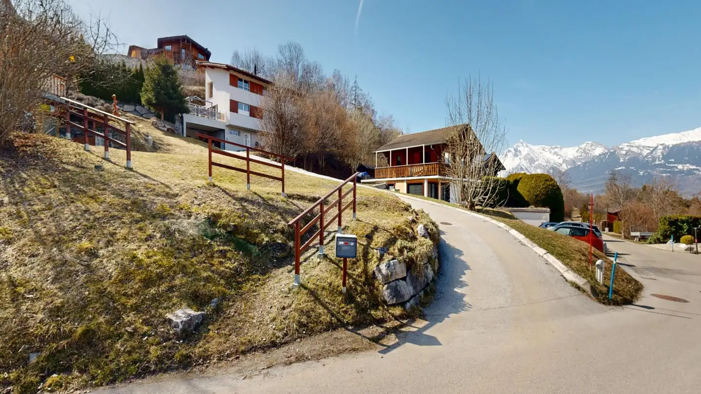 Single house for sale - 1981 Vex