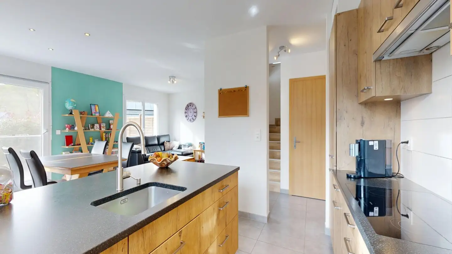 Single house for sale - Sur La Roche, 1634 La Roche FR - Photo 3