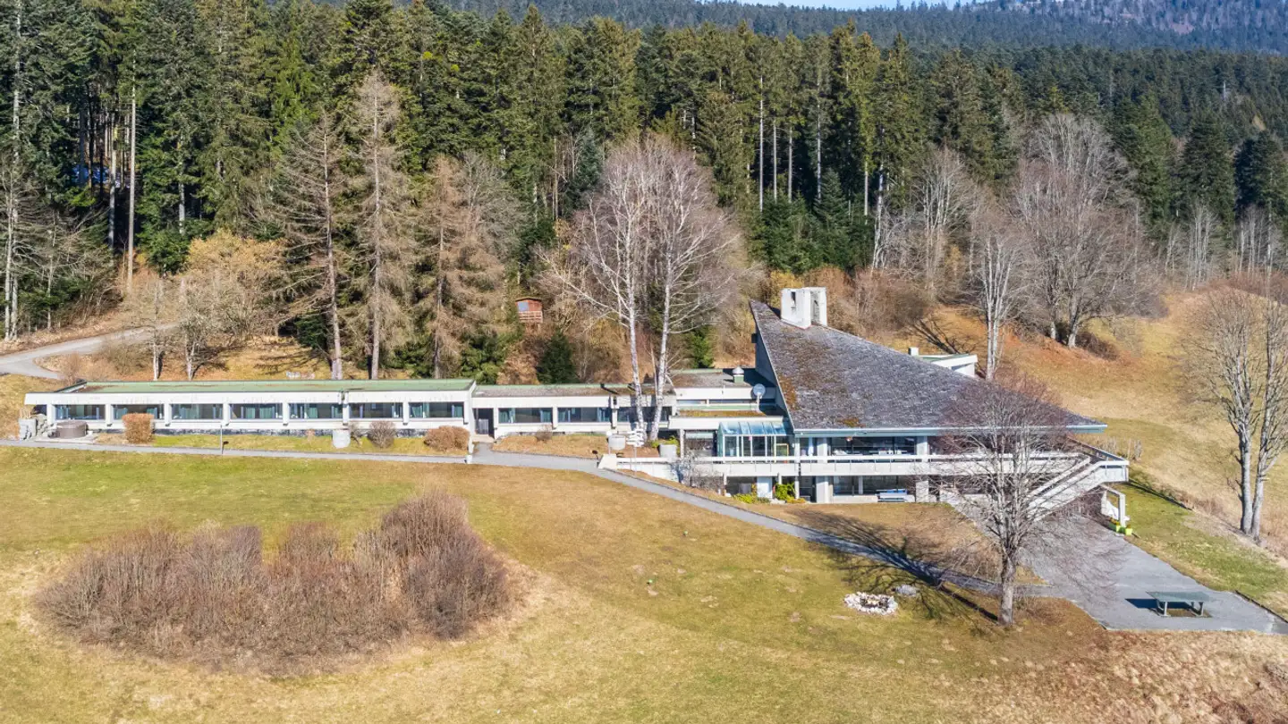 Hotel kaufen - 2206 Les Geneveys-sur-Coffrane