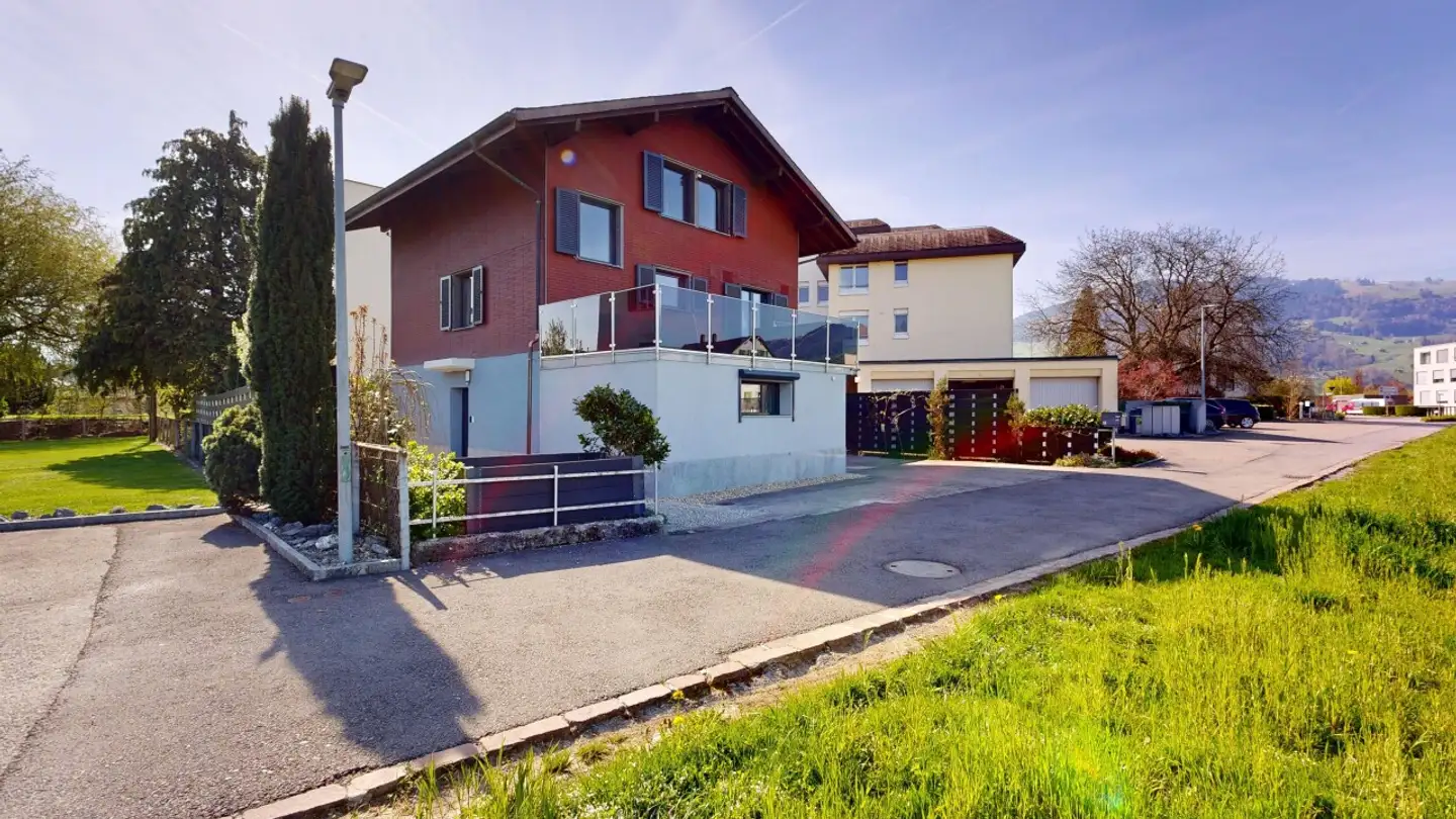 Einfamilienhaus kaufen - 8855 Wangen SZ