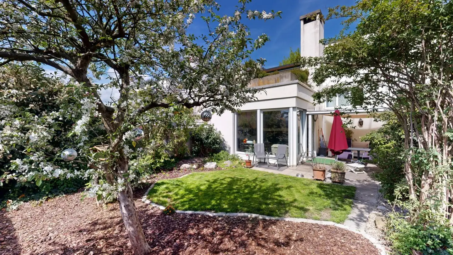 Row house for sale - 8103 Unterengstringen