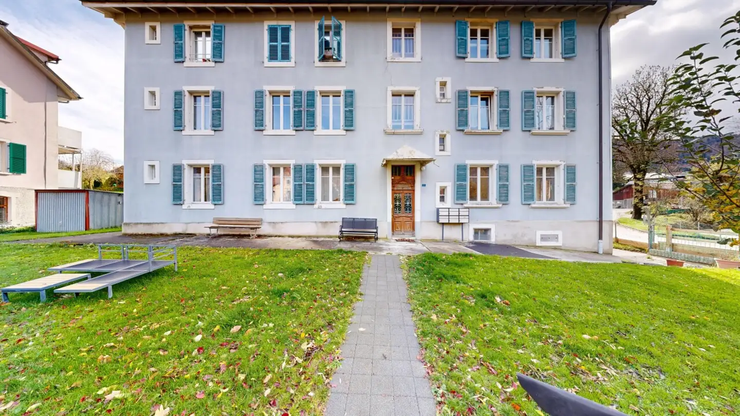 Mischgenutztes Gebäude kaufen - 2612 Cormoret