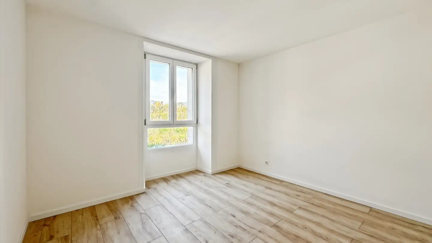 Mixed-use building for sale - 1350 Orbe - Photo 4