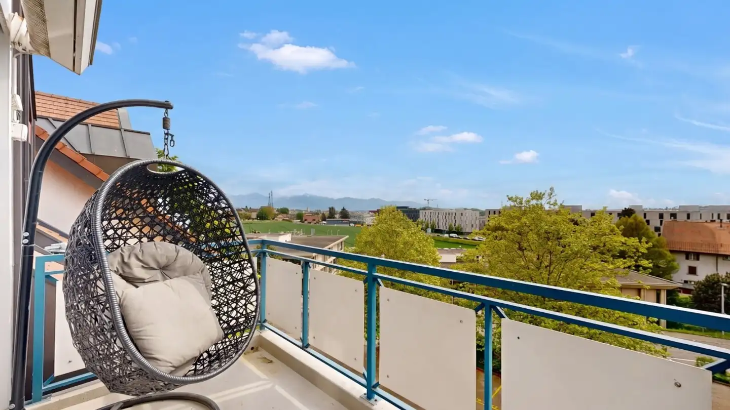 Penthouse for sale - 1023 Crissier