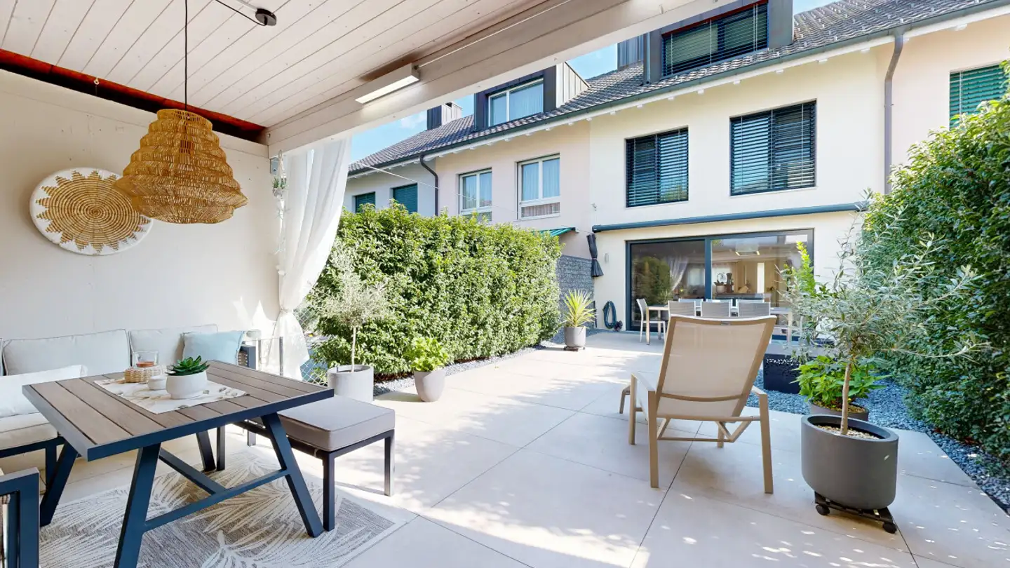 Maison en terrasse à vendre - 8853 Lachen SZ