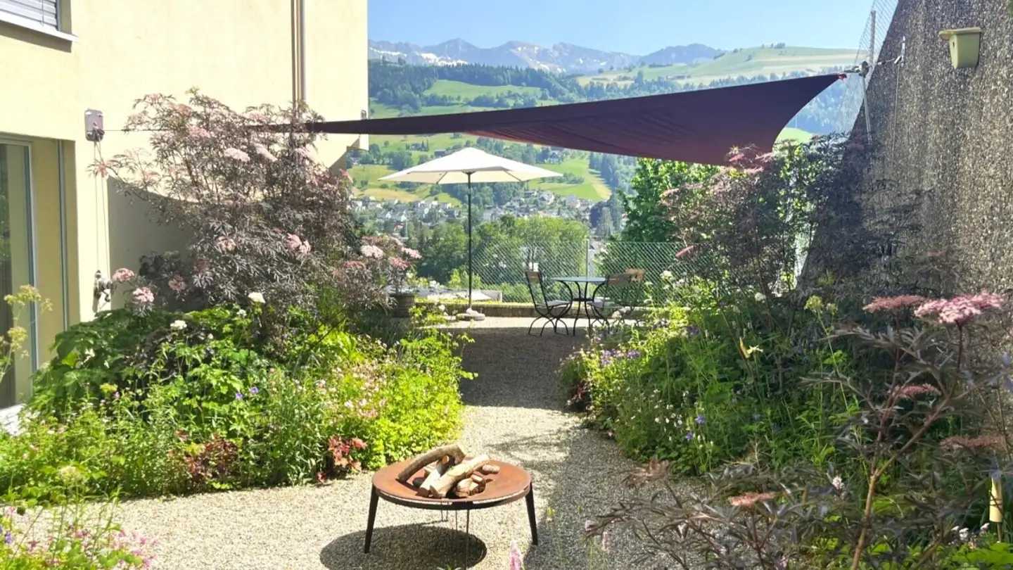 Stepped apartment for sale - 6102 Malters