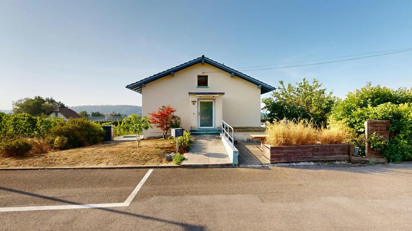 Single house for sale - 2525 Le Landeron