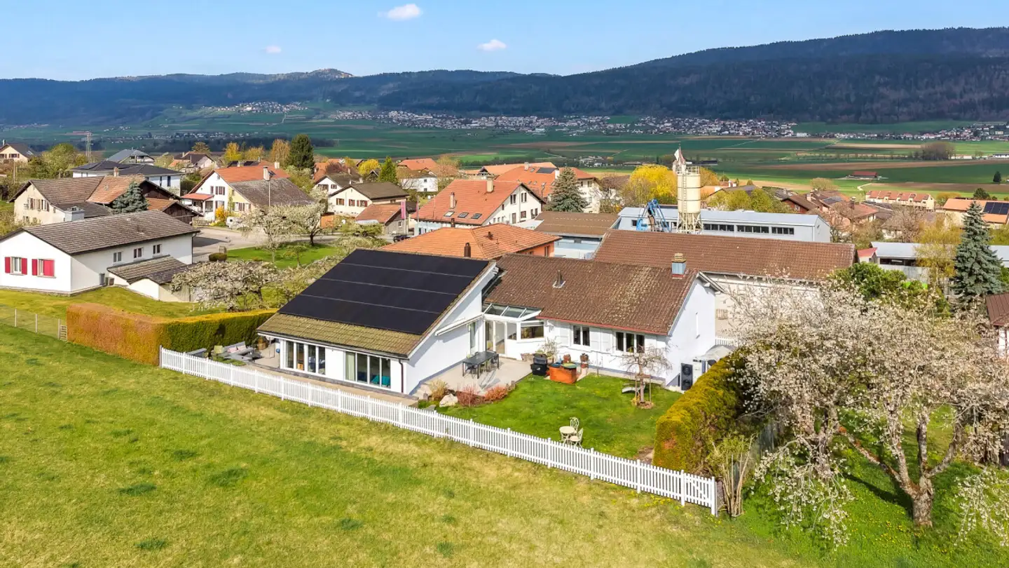 Single house for sale - 2065 Savagnier