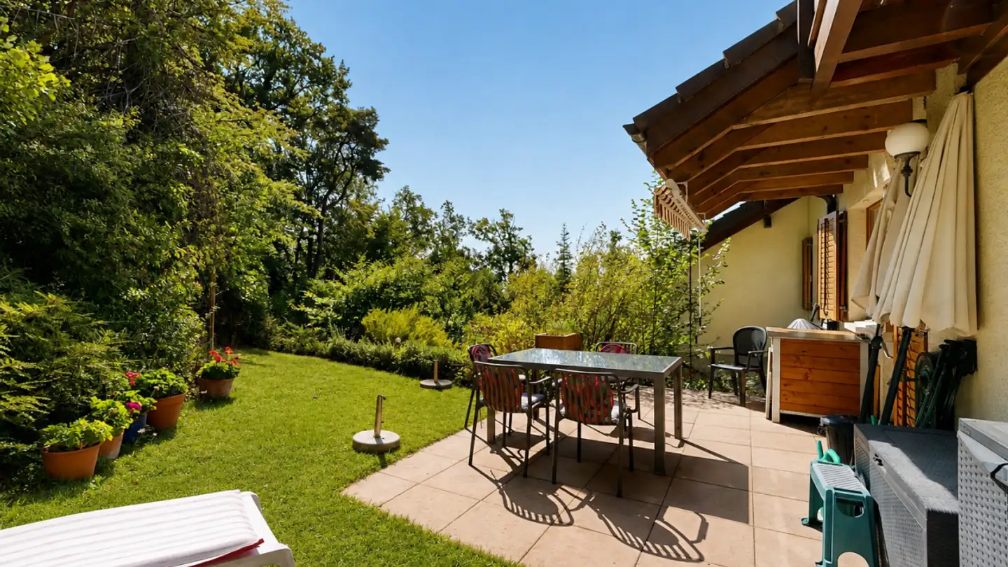 Row house for sale - 1272 Genolier - Photo 3