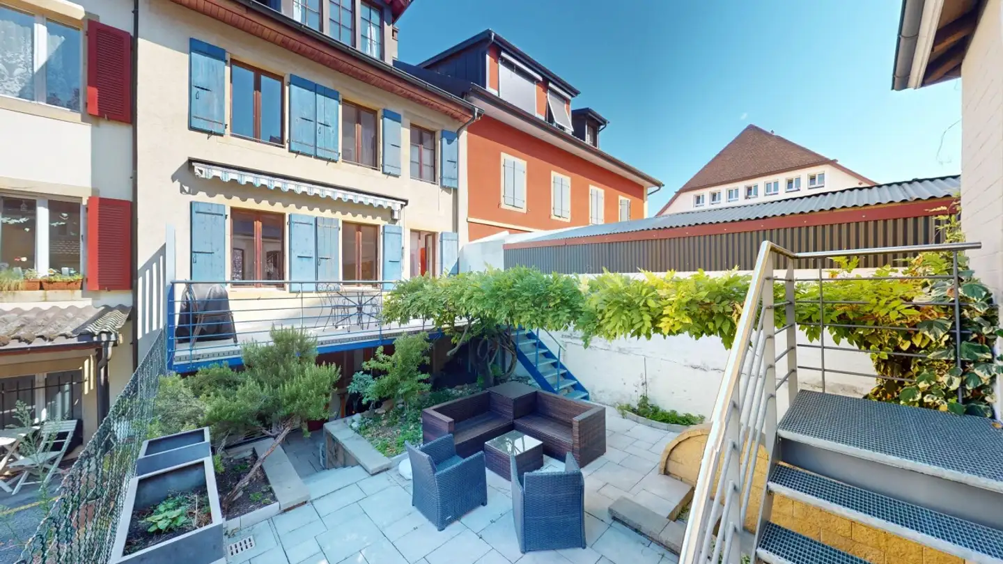 Row house for sale - 2013 Colombier NE