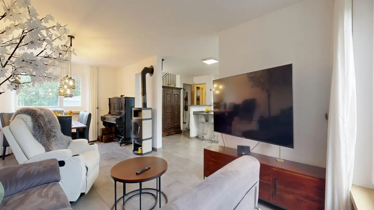 Row house for sale - 4147 Aesch BL - Photo 2