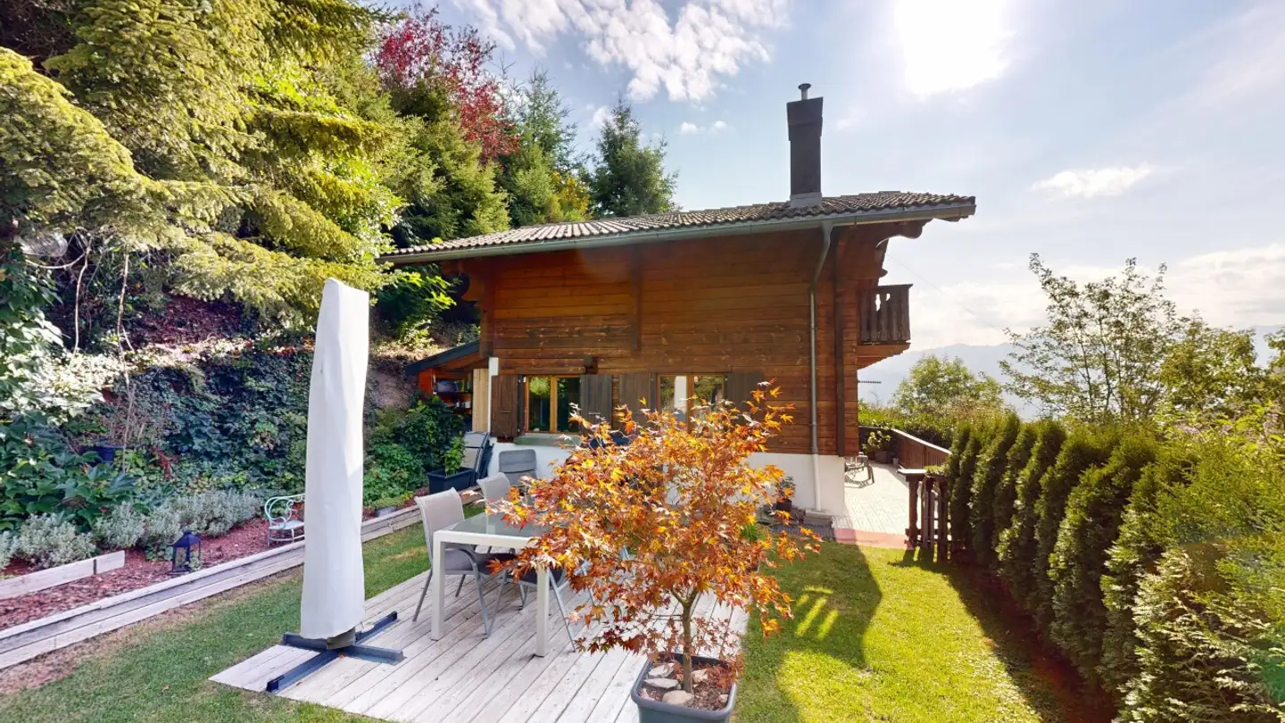 Chalet for sale - 1896 Miex