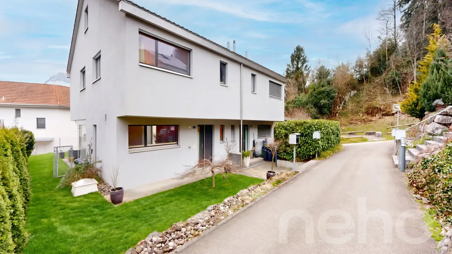 Row house for sale - 6443 Morschach