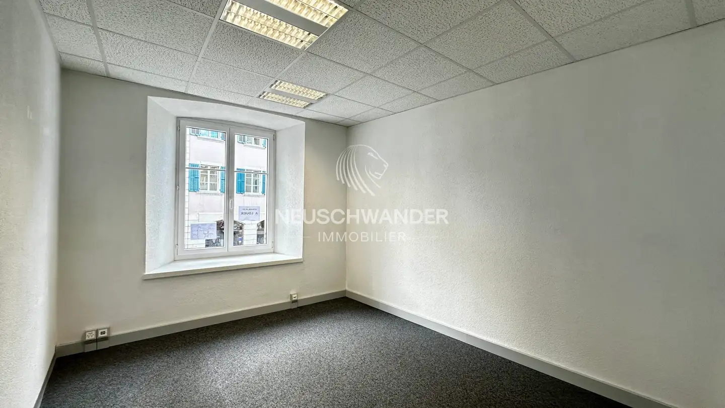 Shop for rent - Rue Du Jura, 2800 Delémont - Photo 3