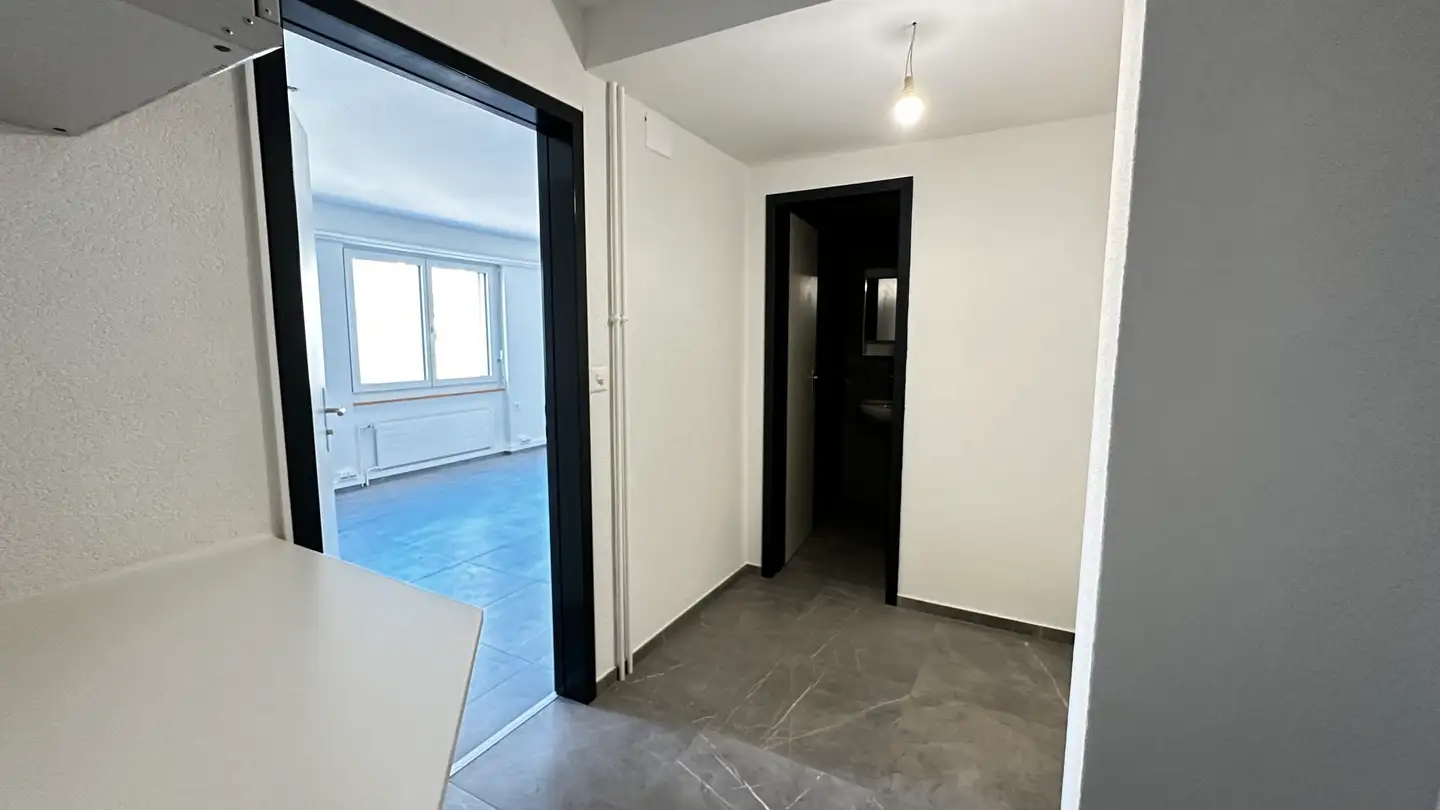 Office space for rent - Rue Du Jura, 2800 Delémont - Photo 2