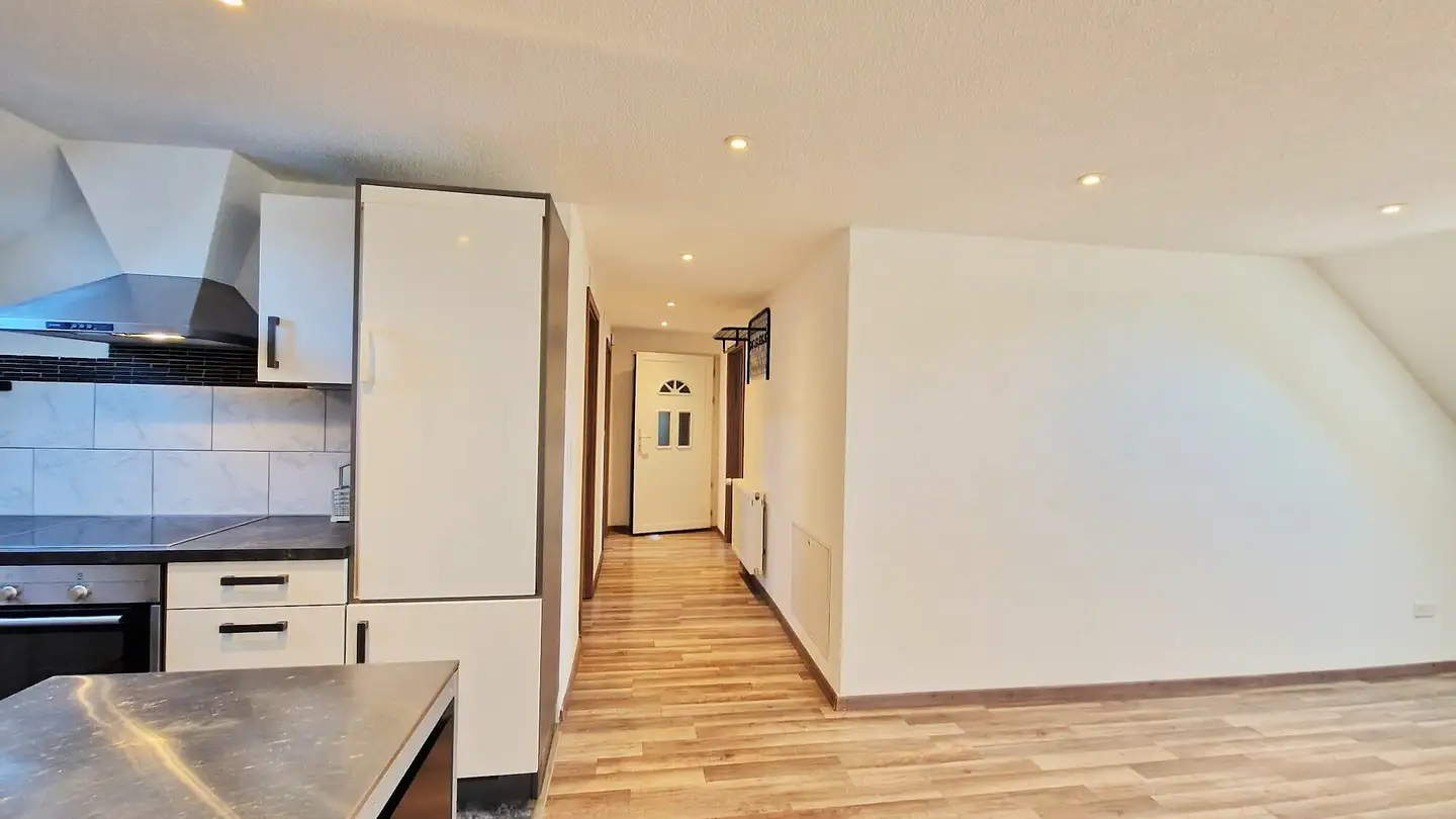 Attic flat for rent - Grand-Rue 29, 2732 Reconvilier - Photo 4