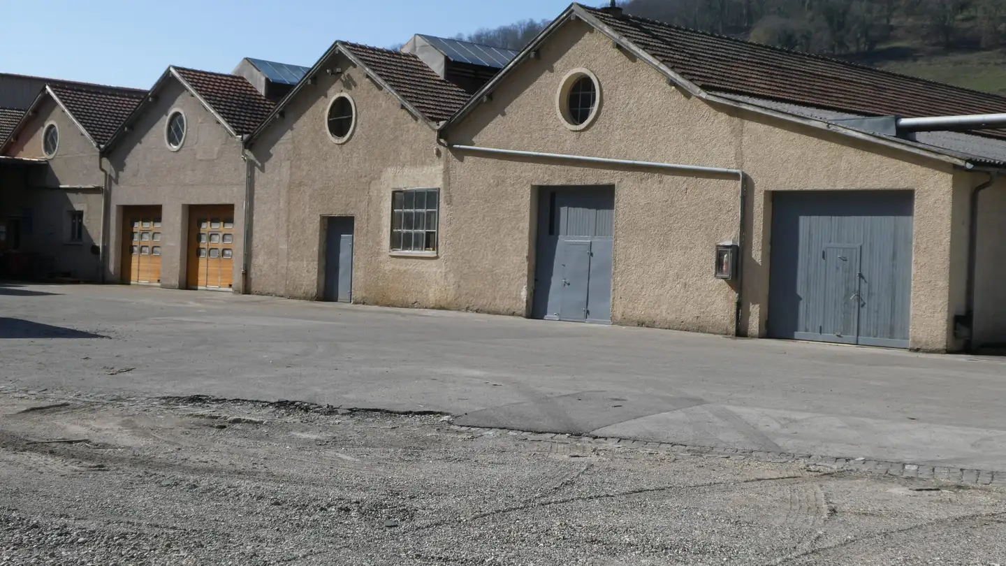 Storage space for rent - 2882 St-Ursanne