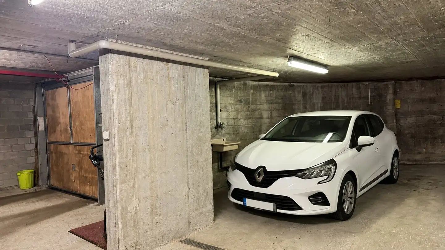Place de parking souterraine à vendre - Rue Des Grands Prés 7, 2854 Bassecourt - Photo 2
