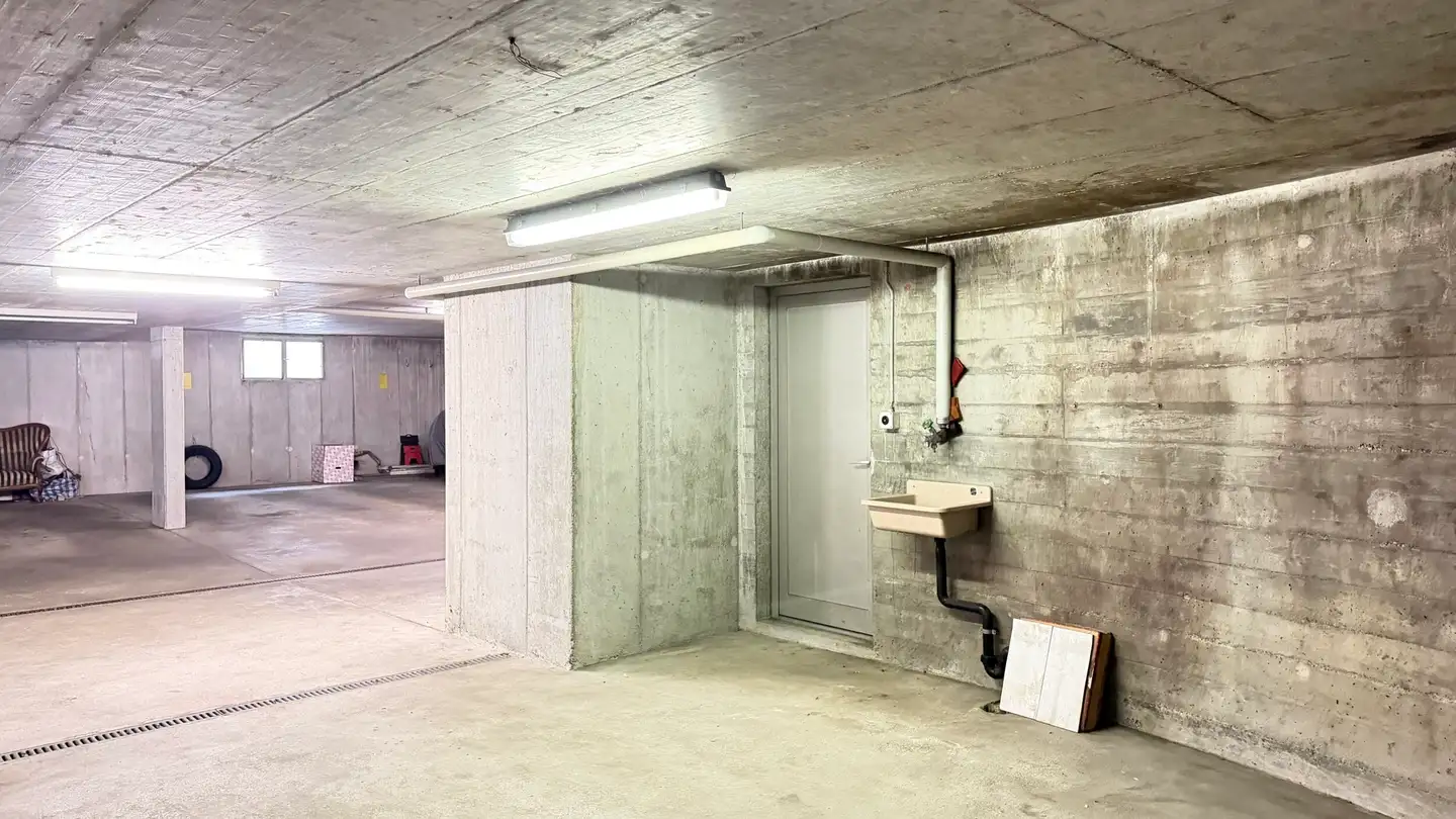 Place de parking souterraine à vendre - Rue Des Grands Prés 7, 2854 Bassecourt - Photo 3