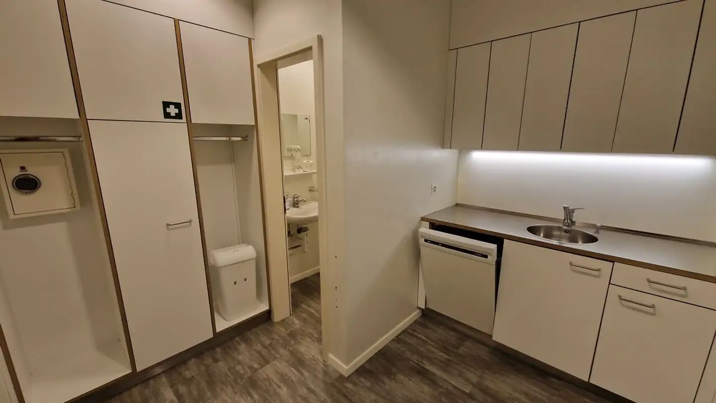 Shop for rent - Rue Du Jura, 2800 Delémont - Photo 3