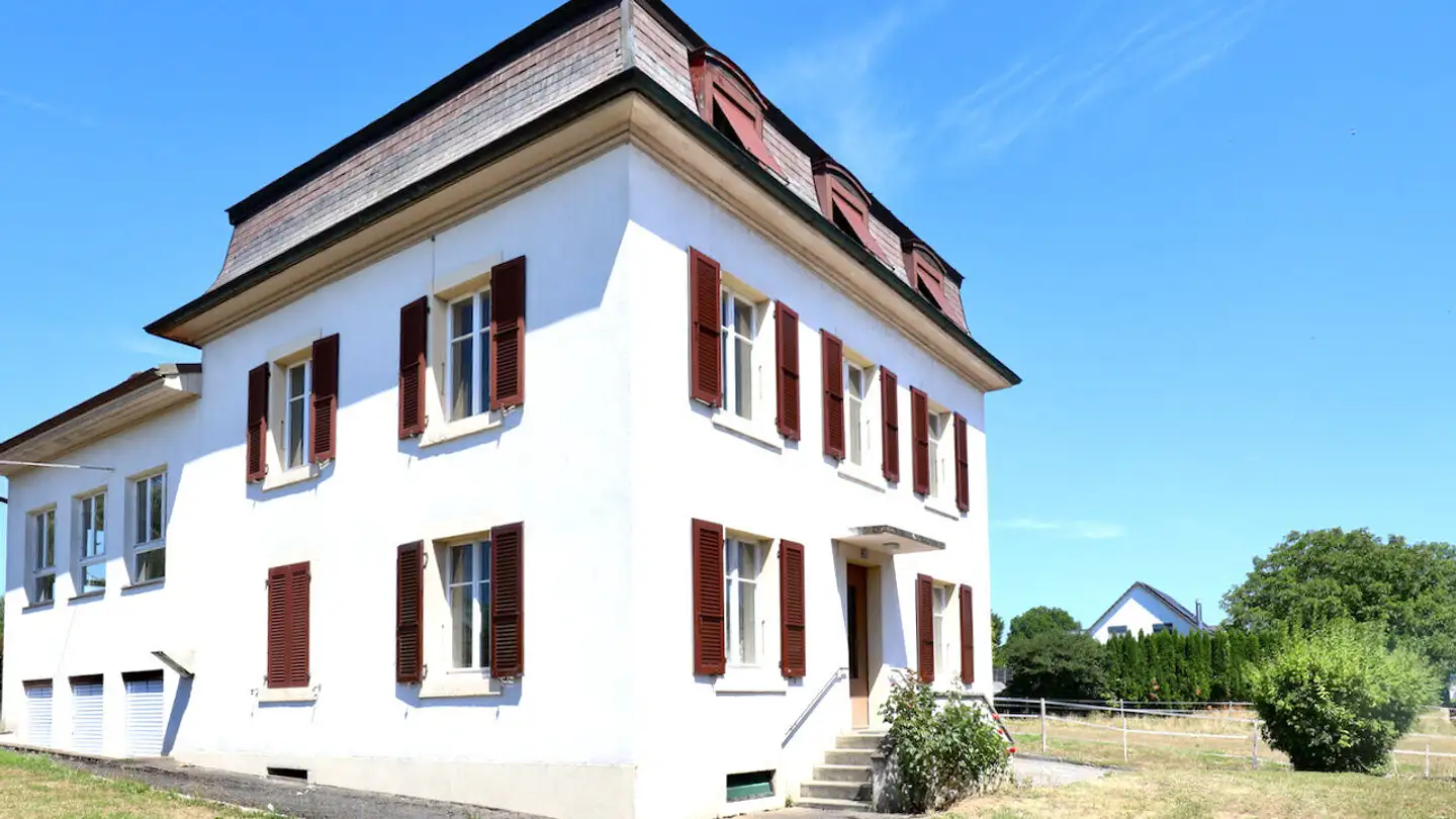 Mischgenutztes Gebäude kaufen - Rue Du Jura, 2900 Porrentruy - Foto 2