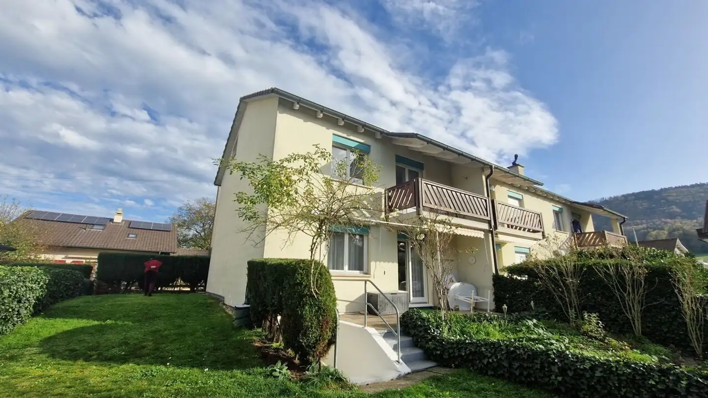 Row house for sale - 2824 Vicques