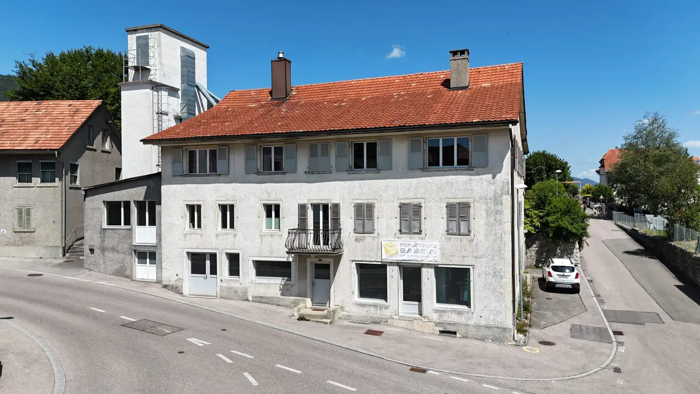 Mixed-use building for sale - 2732 Reconvilier - Photo 4