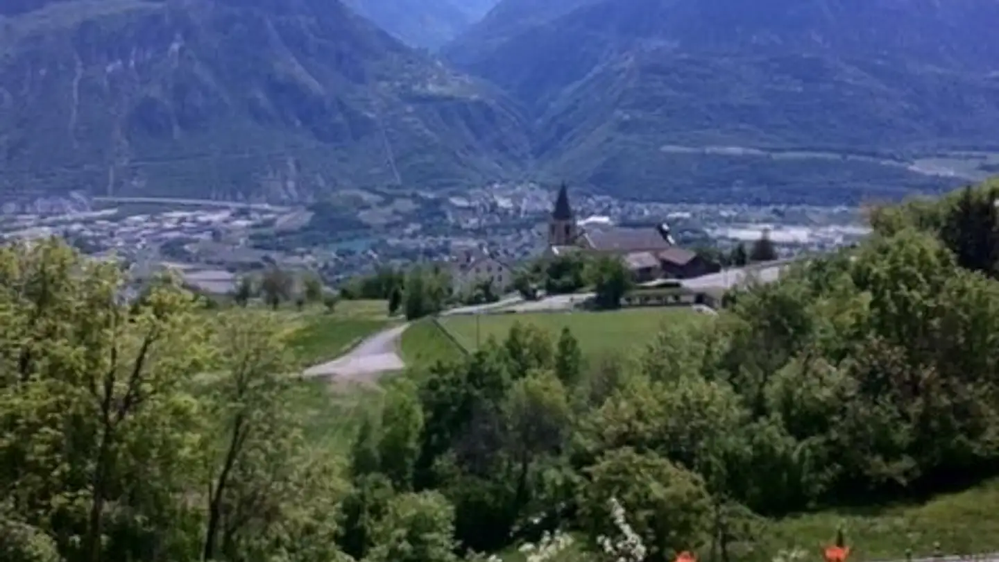 Terrain constructible à vendre - 3974 Mollens VS