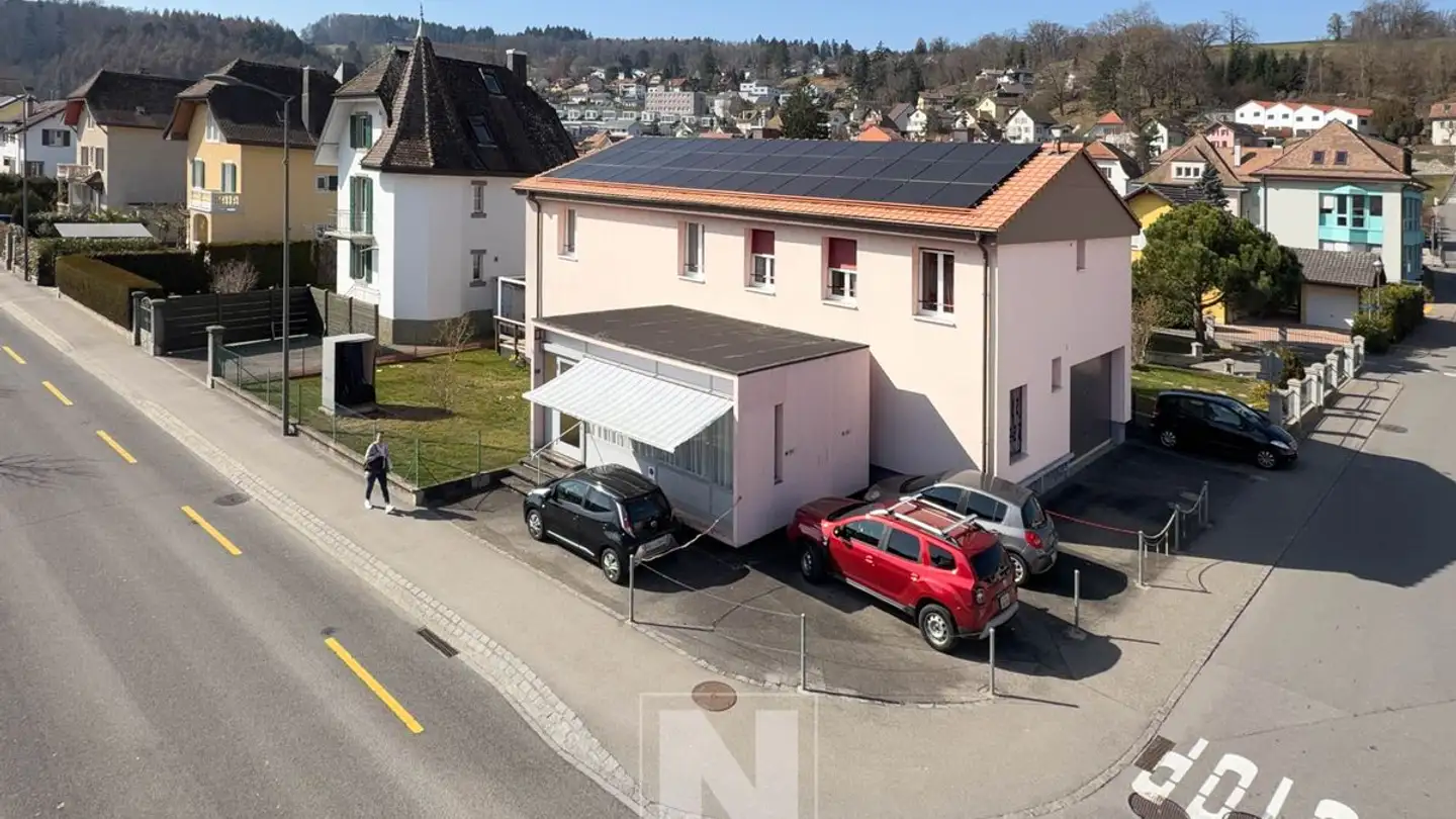 Residential building for sale - 1522 Lucens