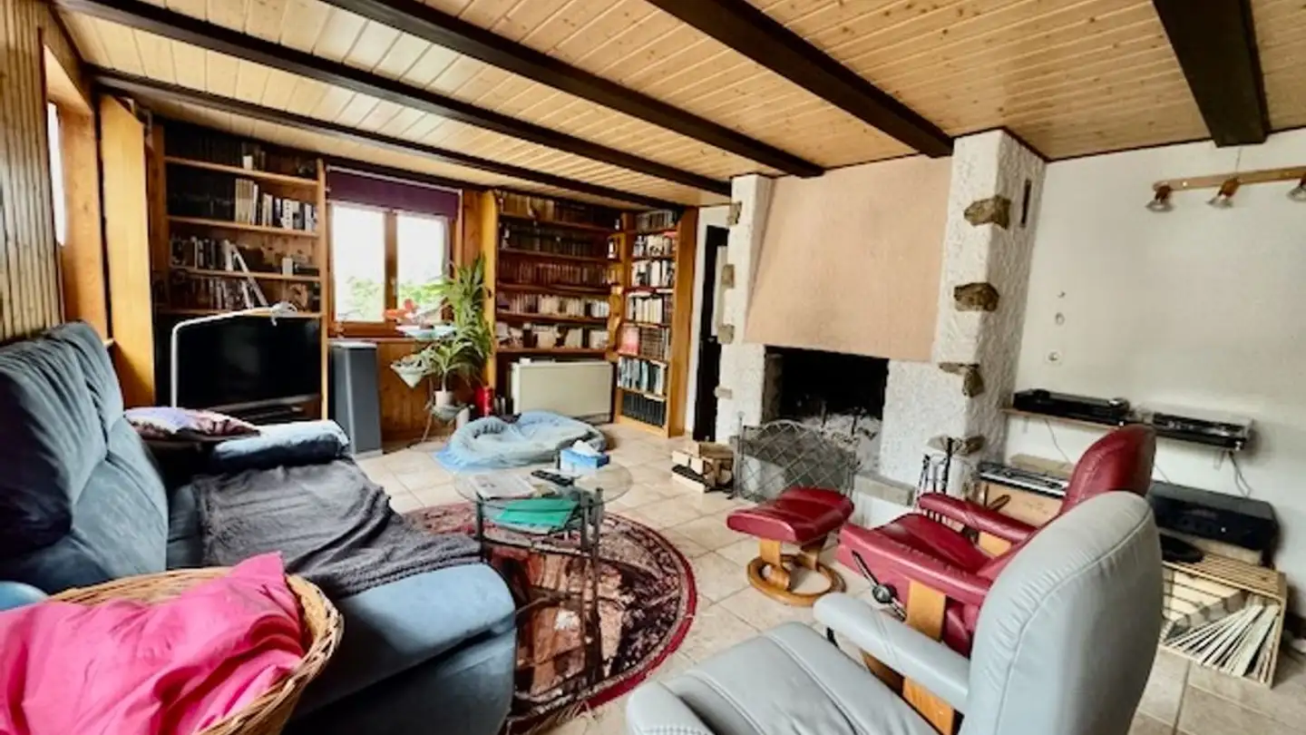 Single house for sale - 2416 Les Brenets - Photo 4