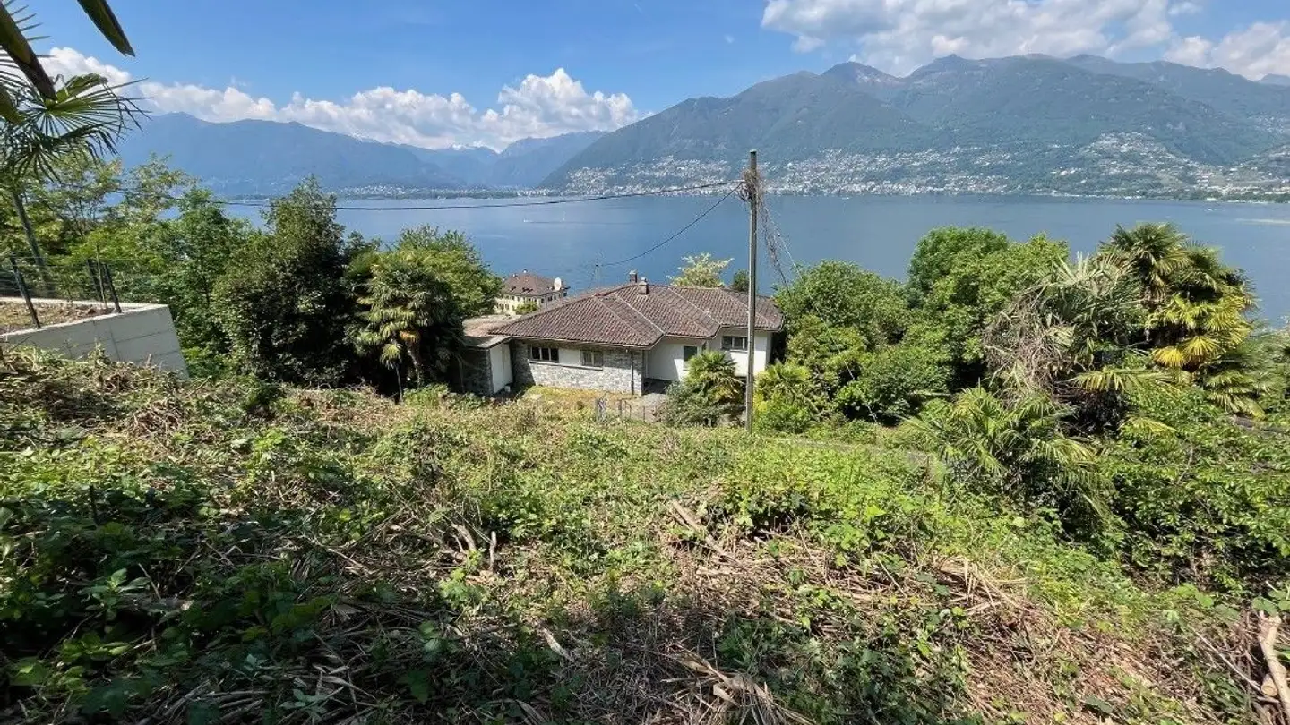 Constructible plot for sale - 6573 Magadino