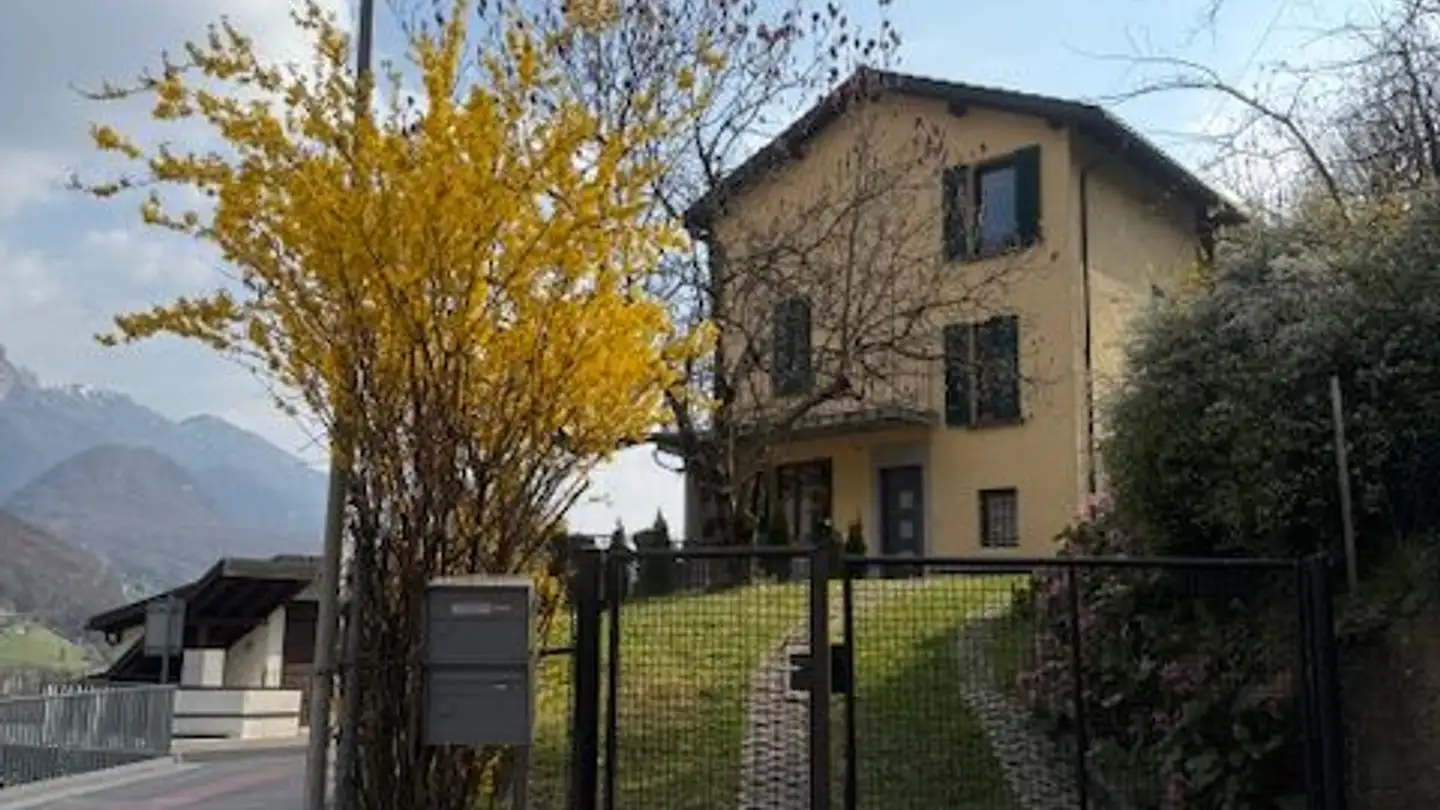 Single house for sale - 6822 Arogno