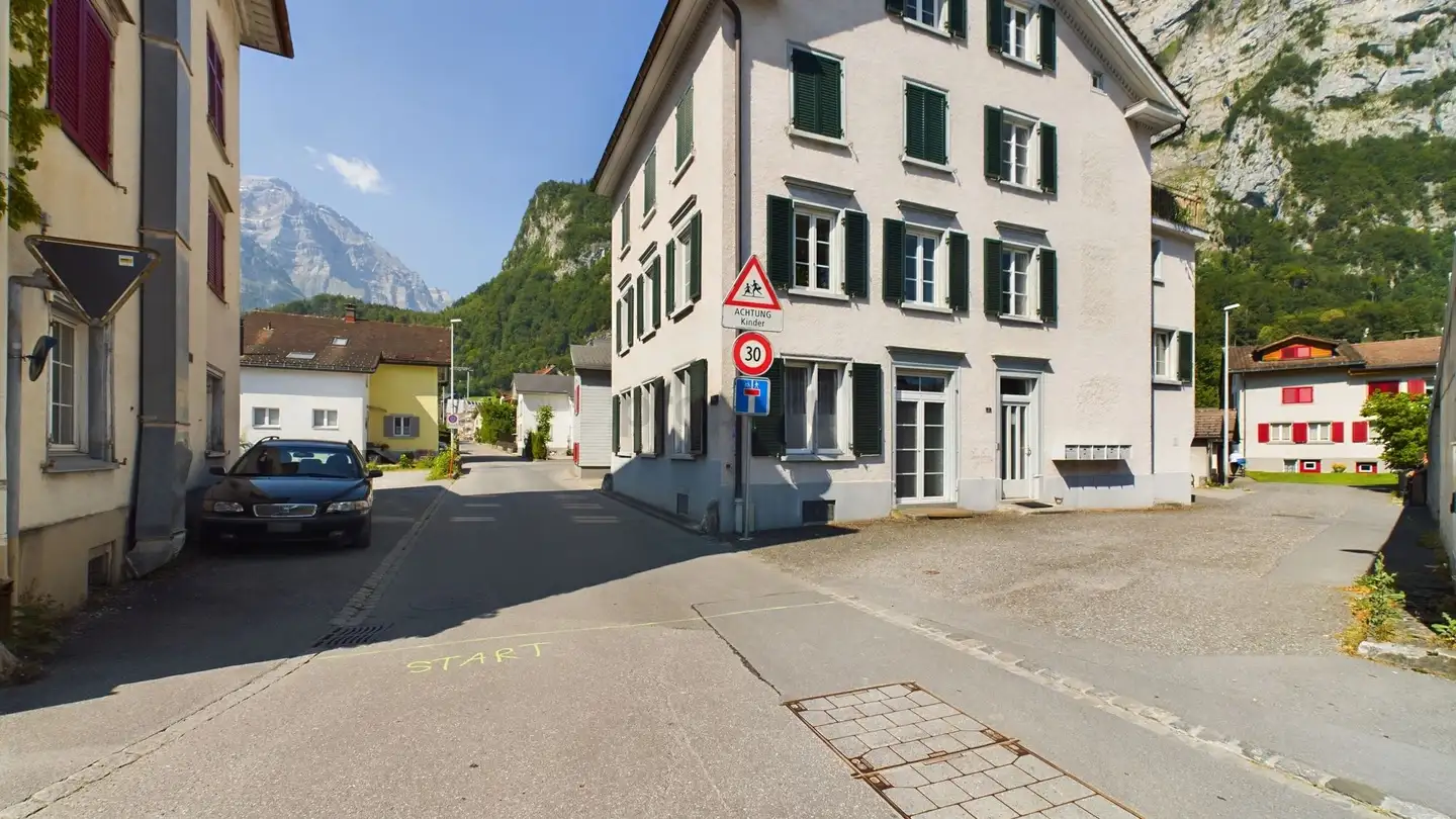 Edificio residenziale in vendita - 8754 Netstal - Photo 4