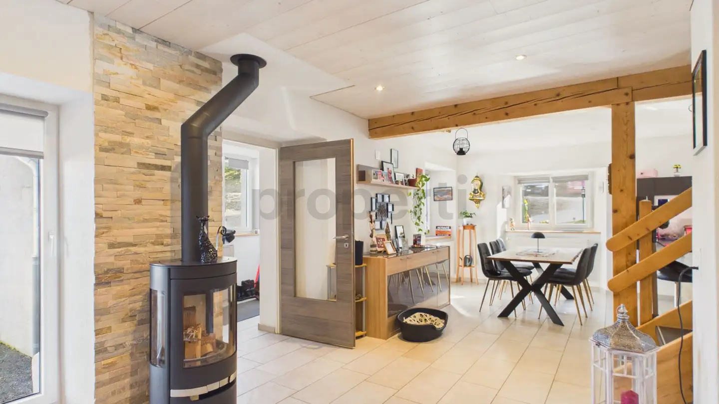 Duplex for rent - 2400 Le Locle - Photo 2