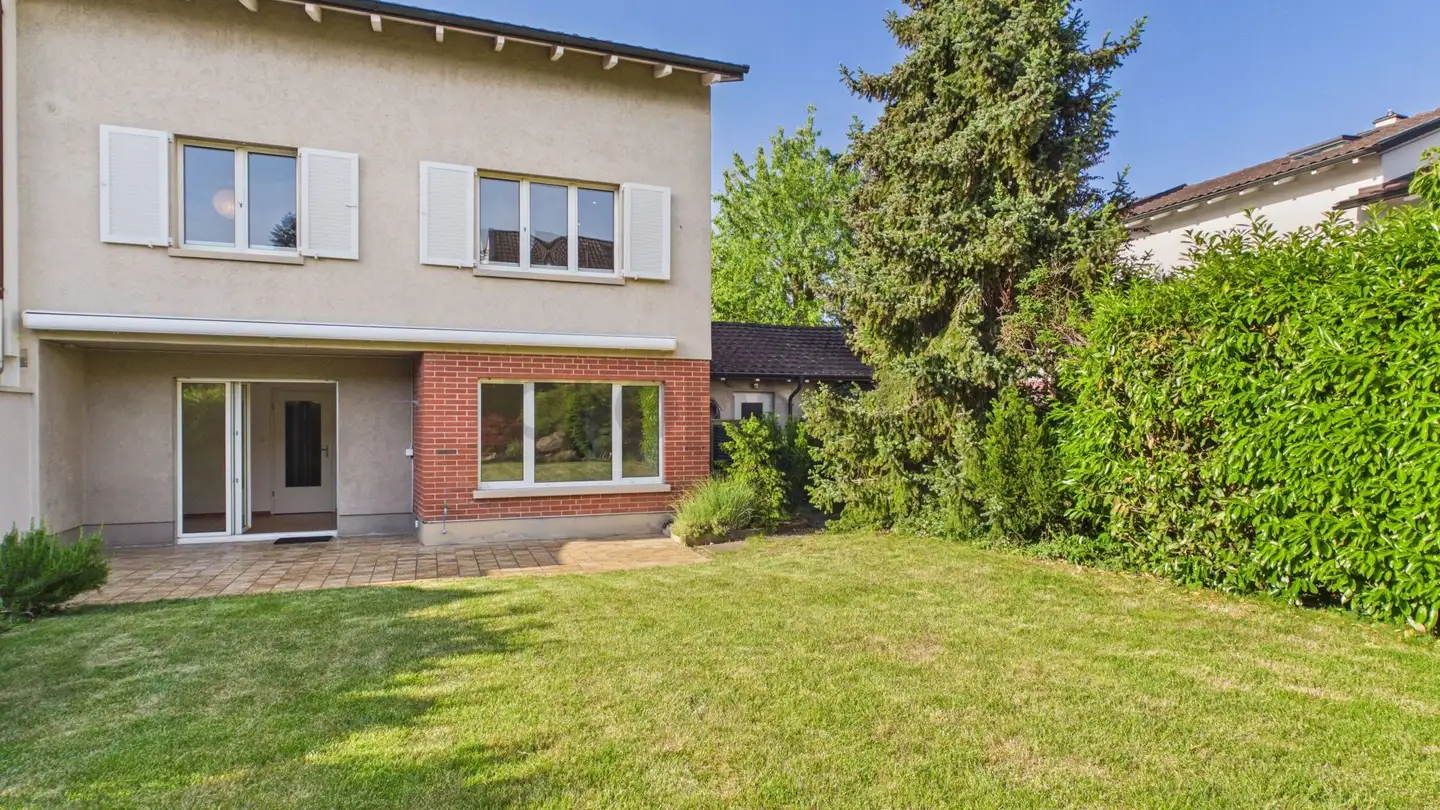 Reihenhaus mieten - 4153 Reinach BL