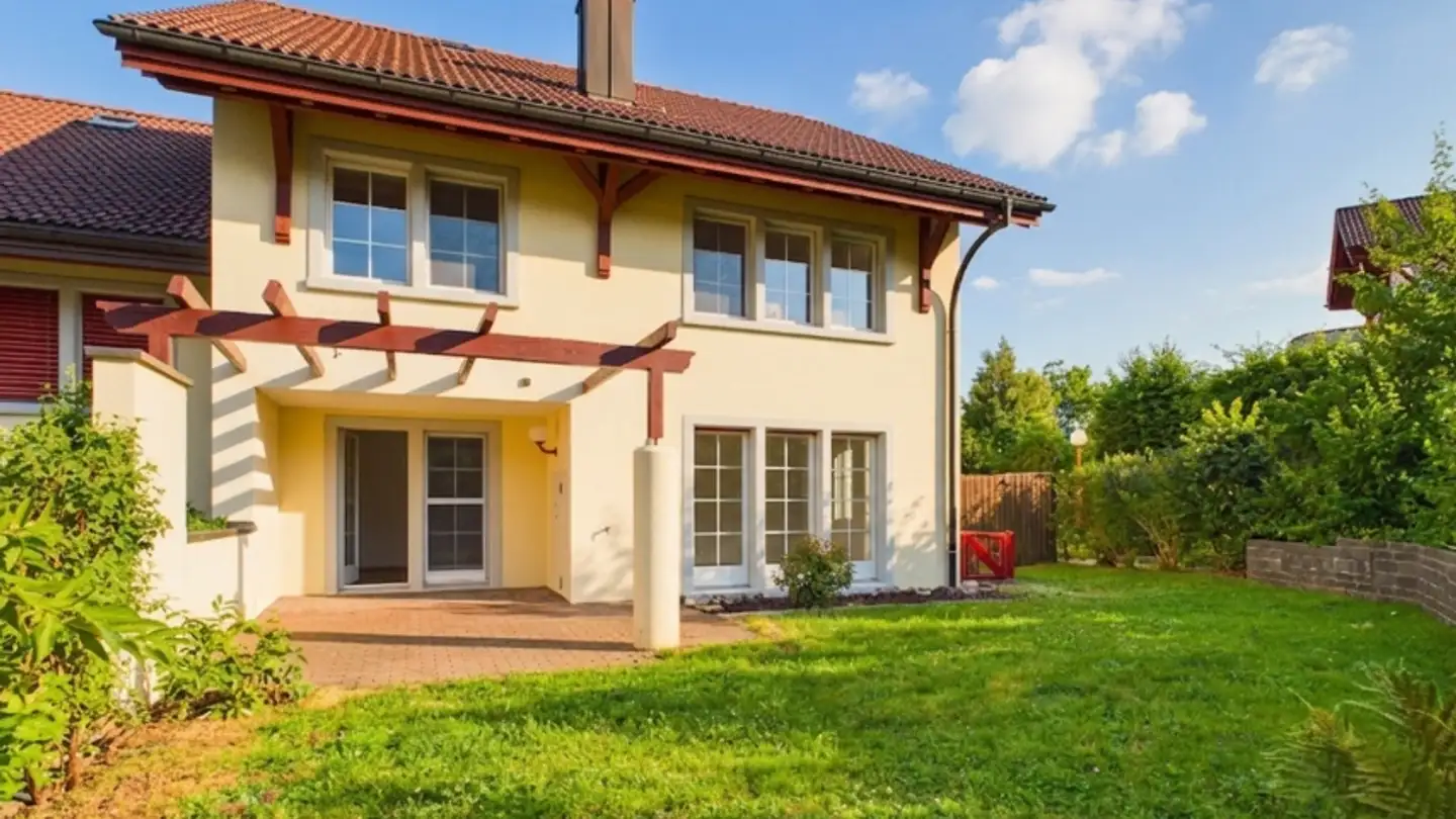 Casa a schiera in affitto - 8852 Altendorf