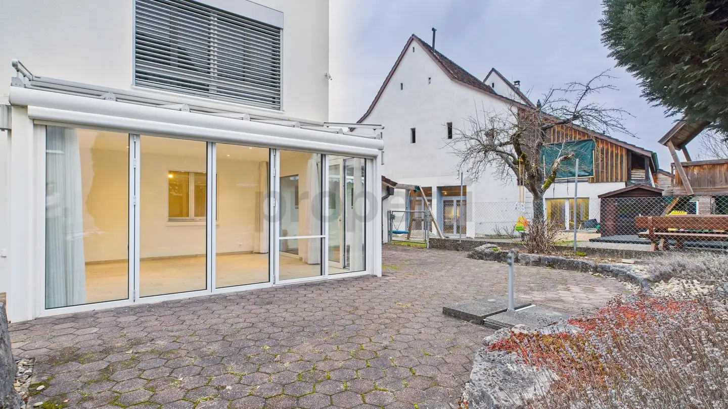 Stepped apartment for rent - 4416 Bubendorf