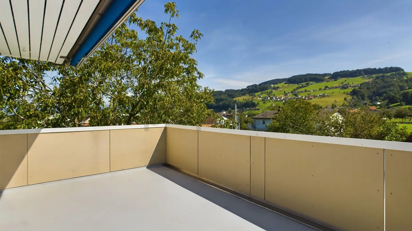 Stepped apartment for rent - 9425 Thal