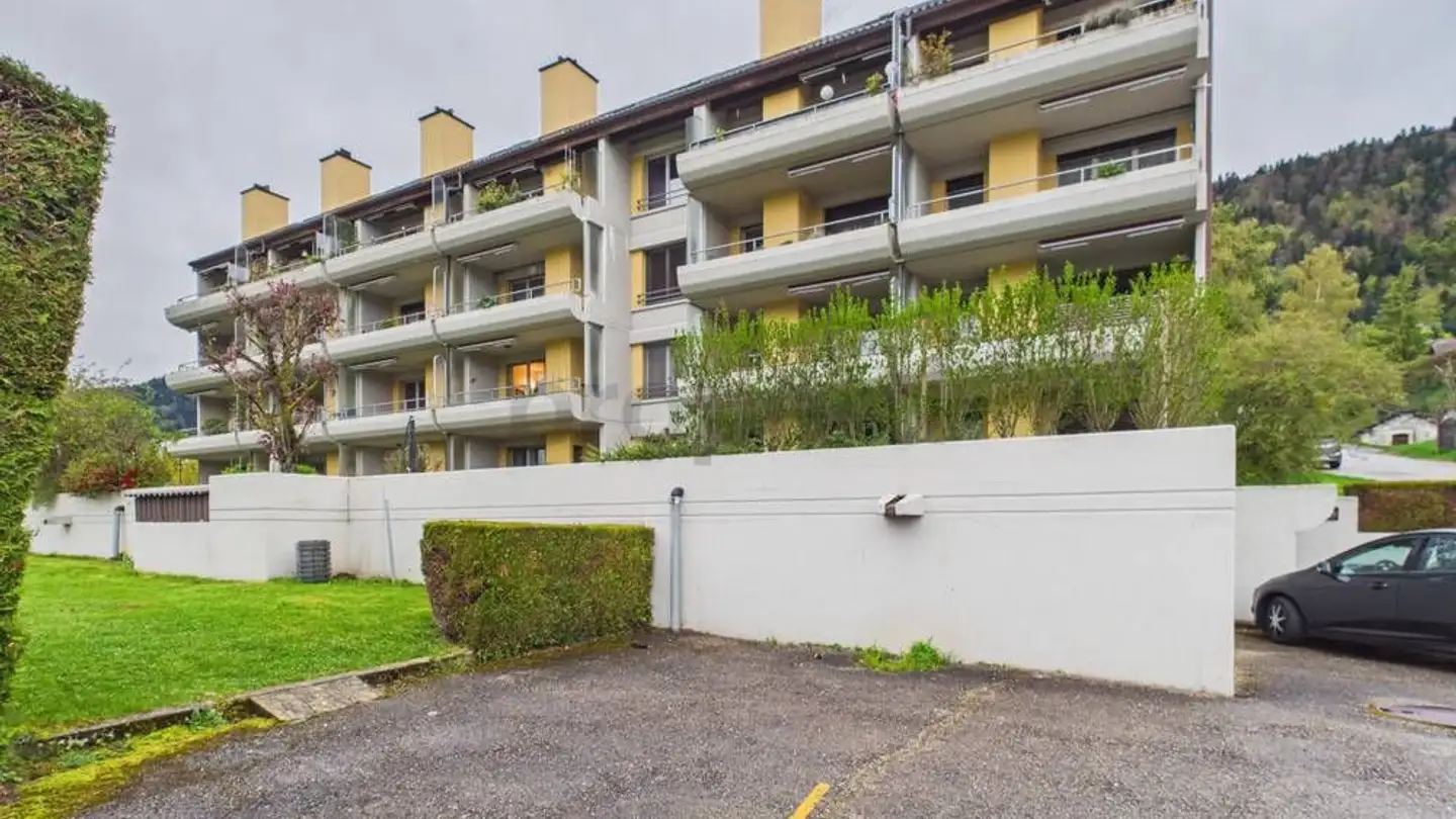 Apartment for rent - 2054 Chézard-St-Martin